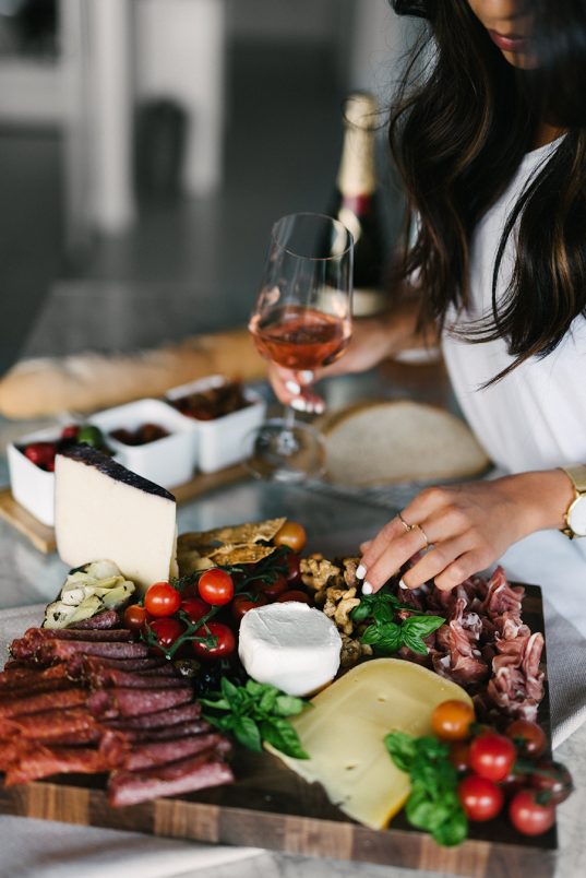 How To Make The Ultimate Charcuterie Board