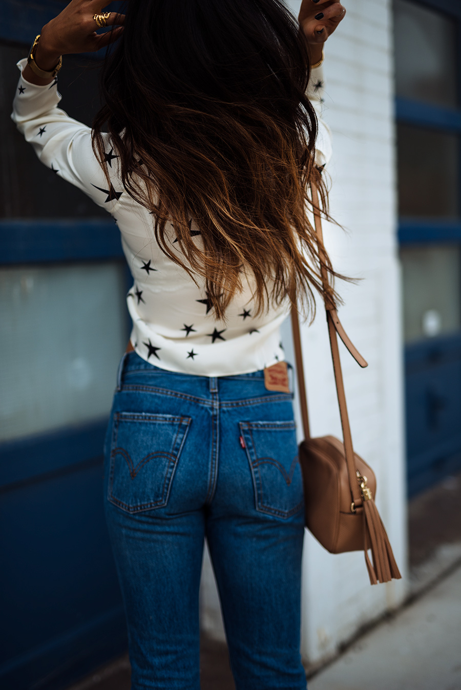 realisation par bianca star cropped top tie tops trend summer style outfit levis wedgie gucci bag not your standard fashion outfit blogger kayla seah not your standard blogger blog fashion